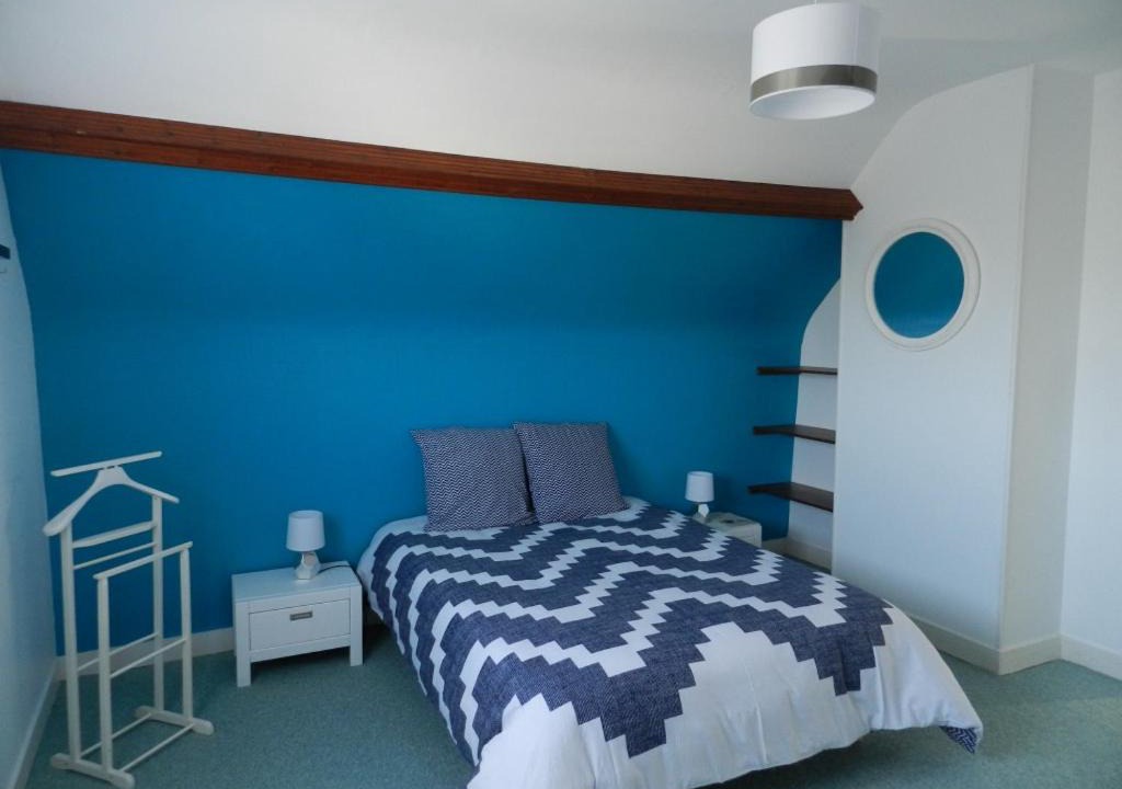Photo of Bedroom in Saint-Laurent-sur-Mer