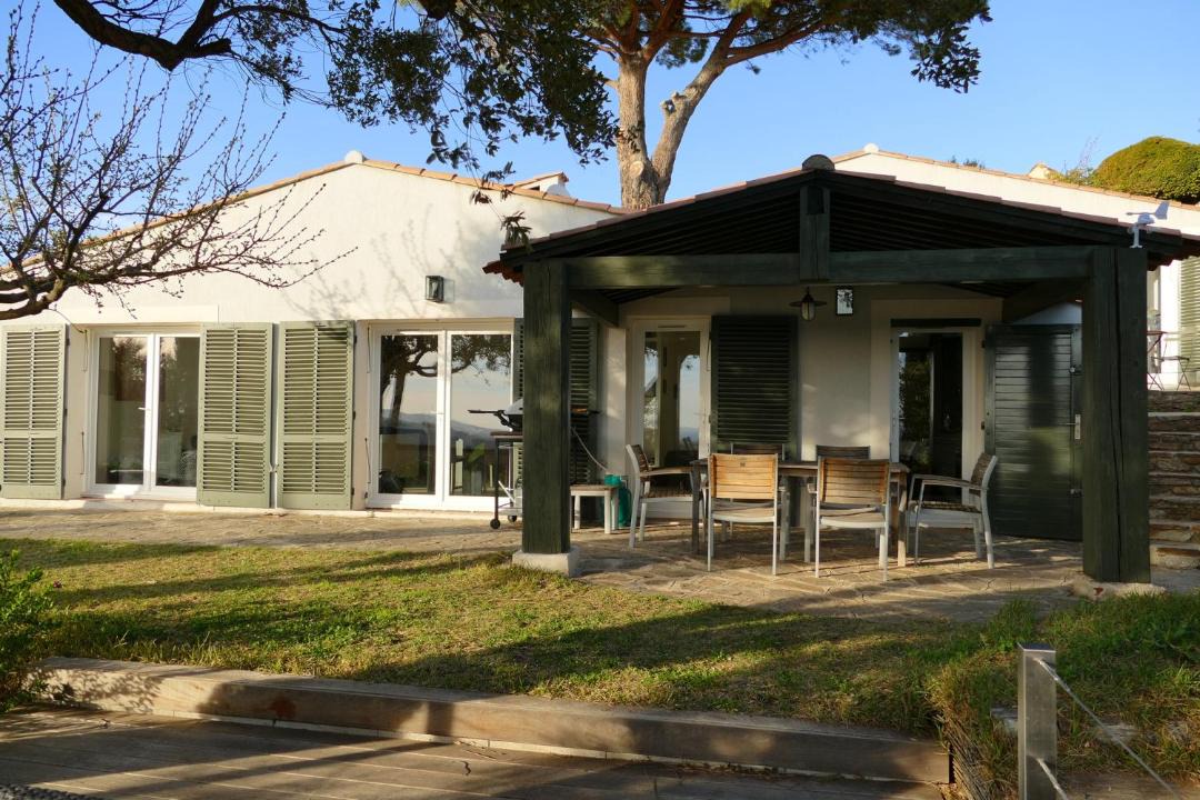 Photo of Buildings in La Londe-les-Maures