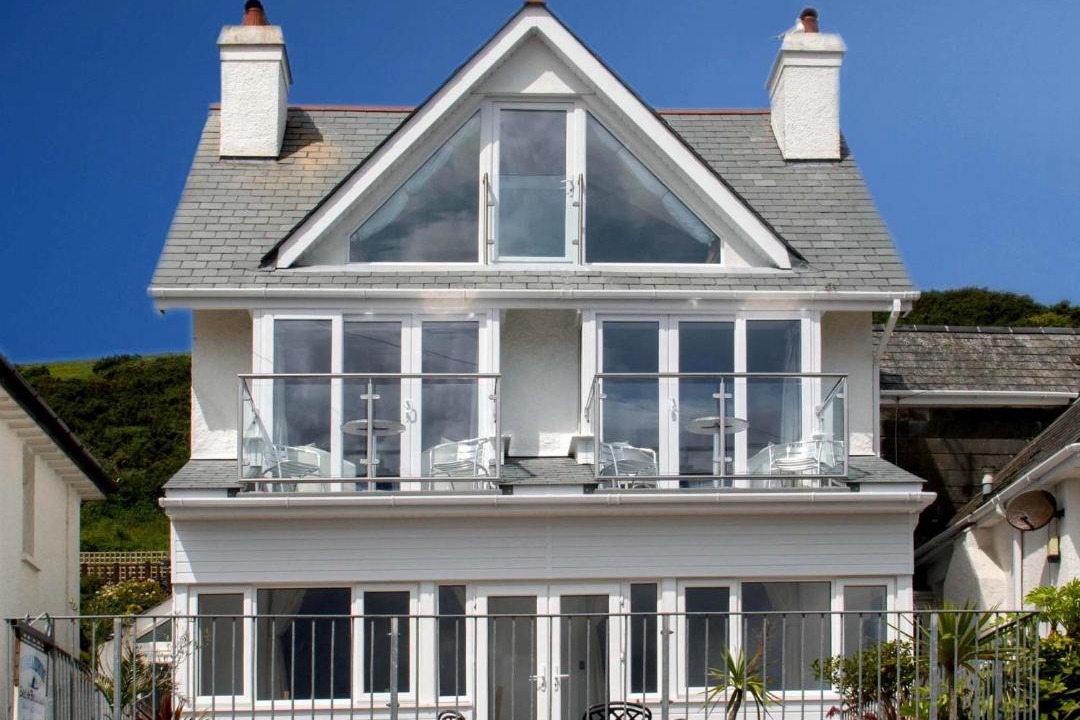 Photo of Buildings in West Looe