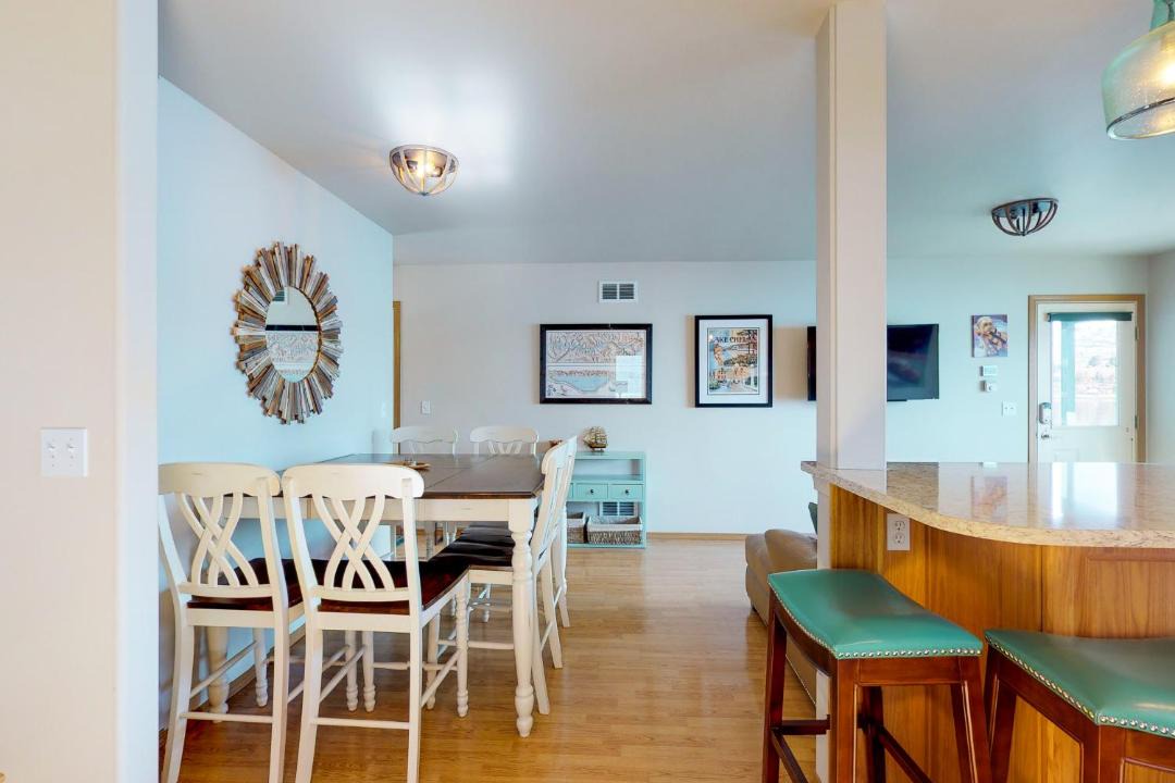 Photo of Others in Manson