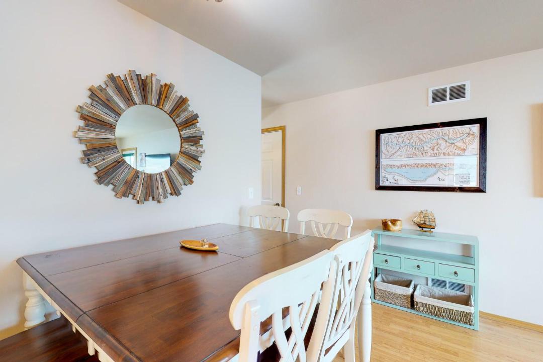 Photo of Others in Manson