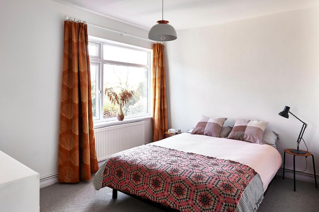 Photo of Bedroom in Barnes