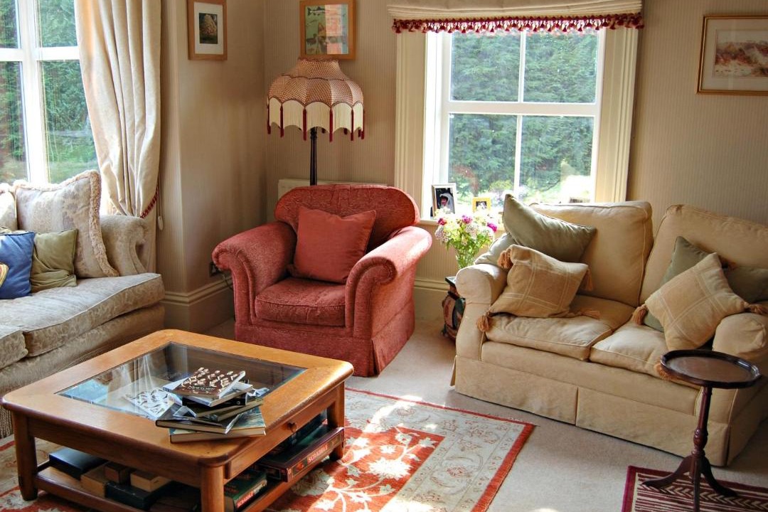 Photo of Livingroom in Newtown