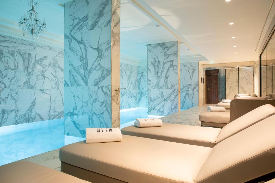 Photo of Others in Champs-Elysees