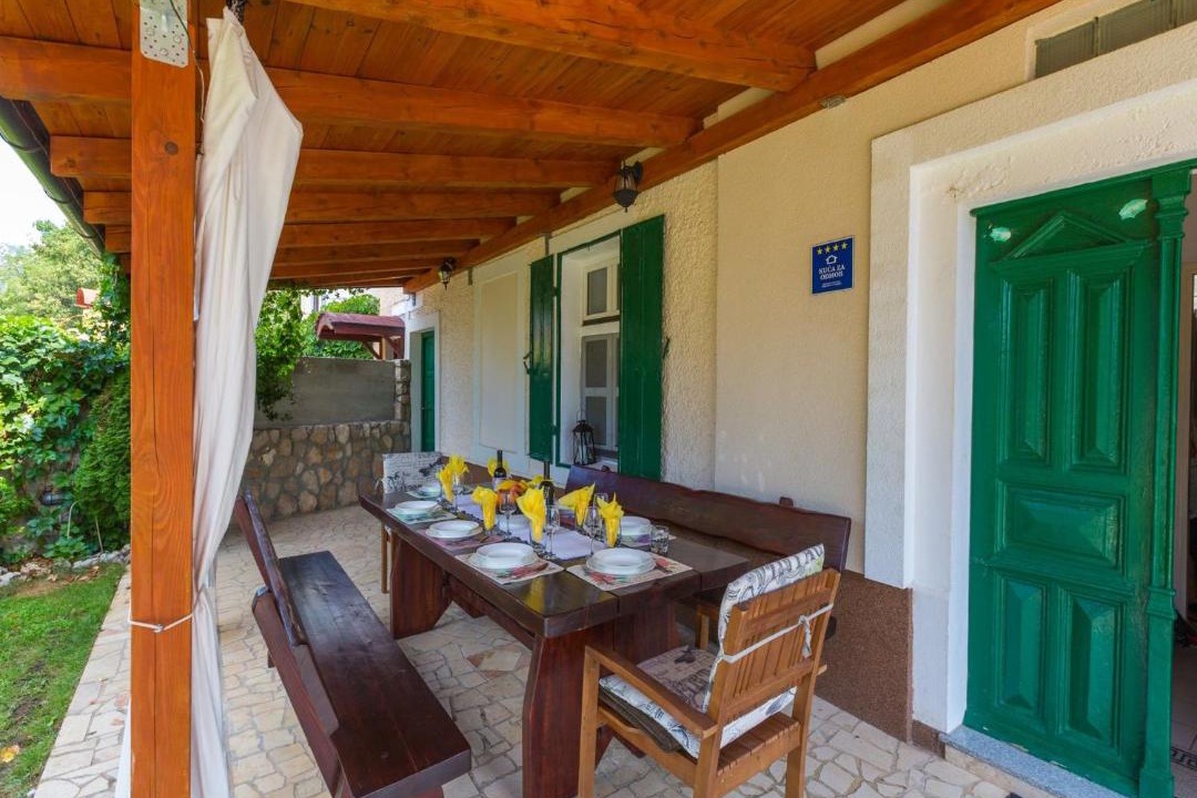 Photo of Patio Balcony in Grizane