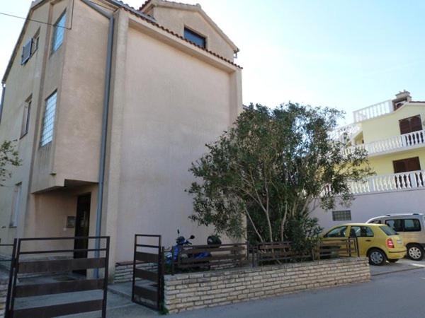 Photo of Buildings in Betina
