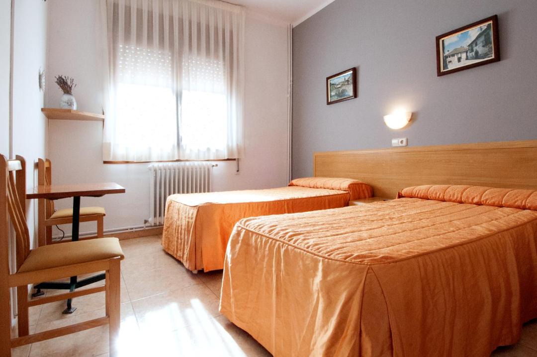 Photo of Bedroom in Tona