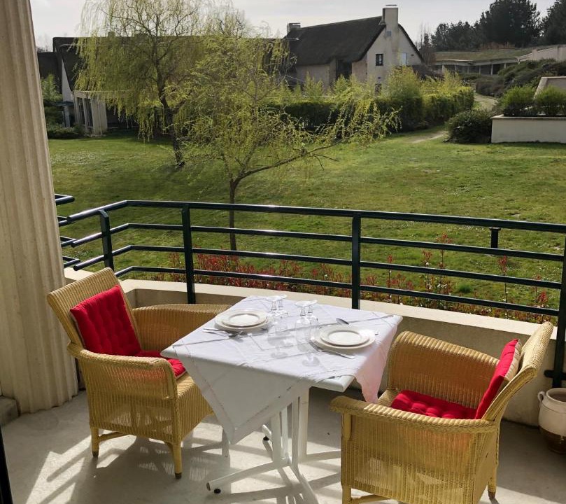Photo of Patio Balcony in Saint-Andre-des-Eaux