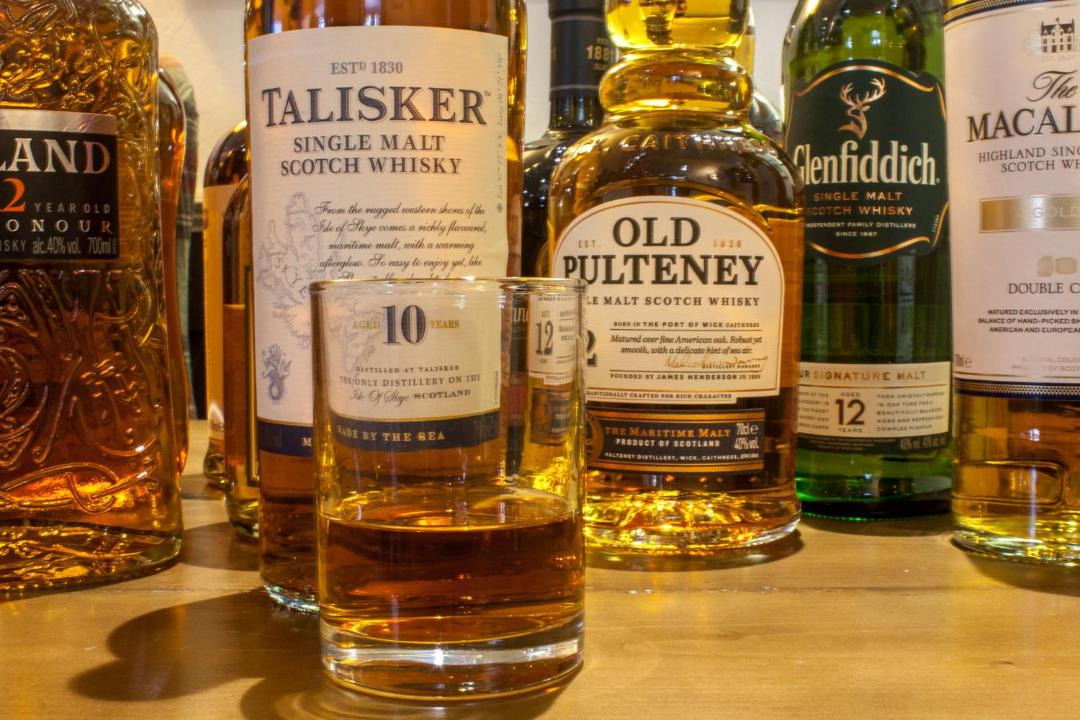 Photo of Others in Nostie