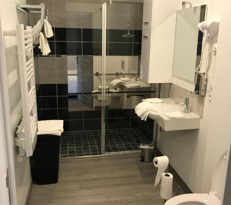 Photo of Bathroom in La Chatre