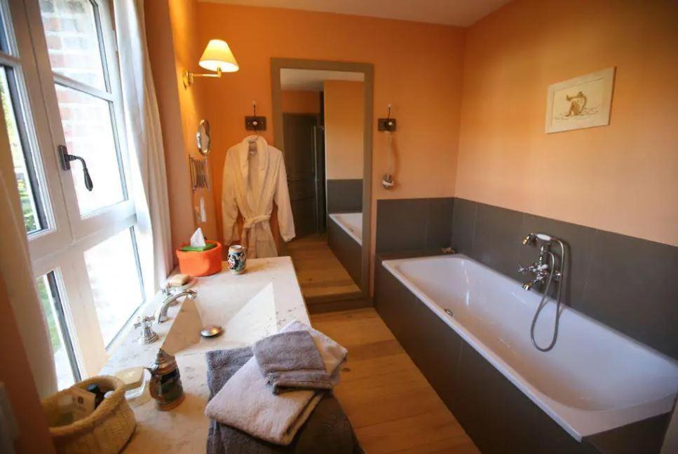 Photo of Bathroom in Salbris