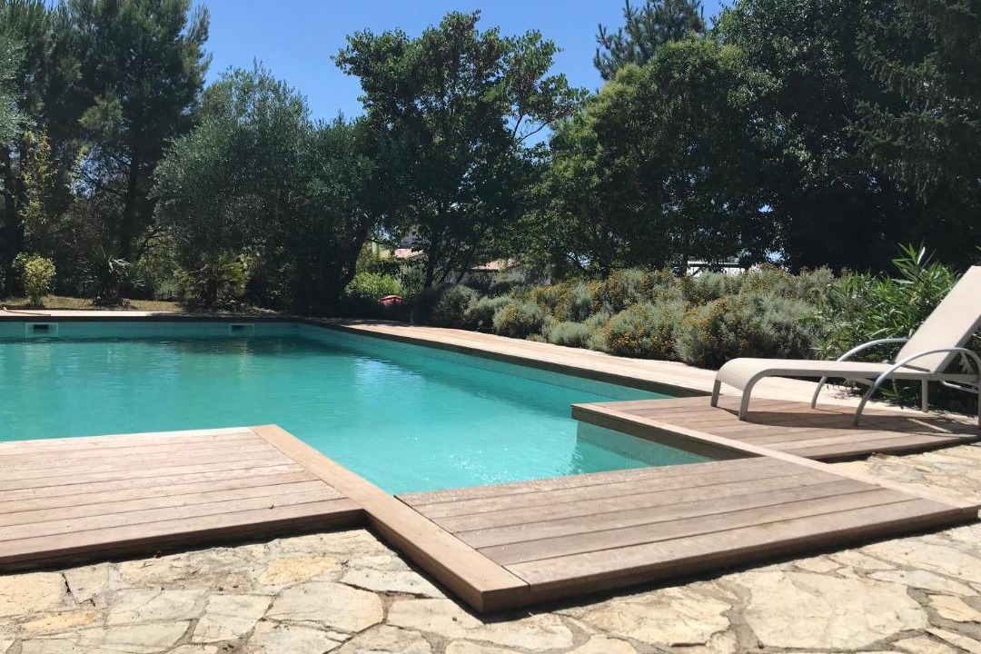 Photo of Others in Le Pouget