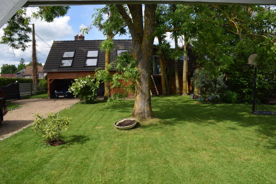 Photo of Others in Poses