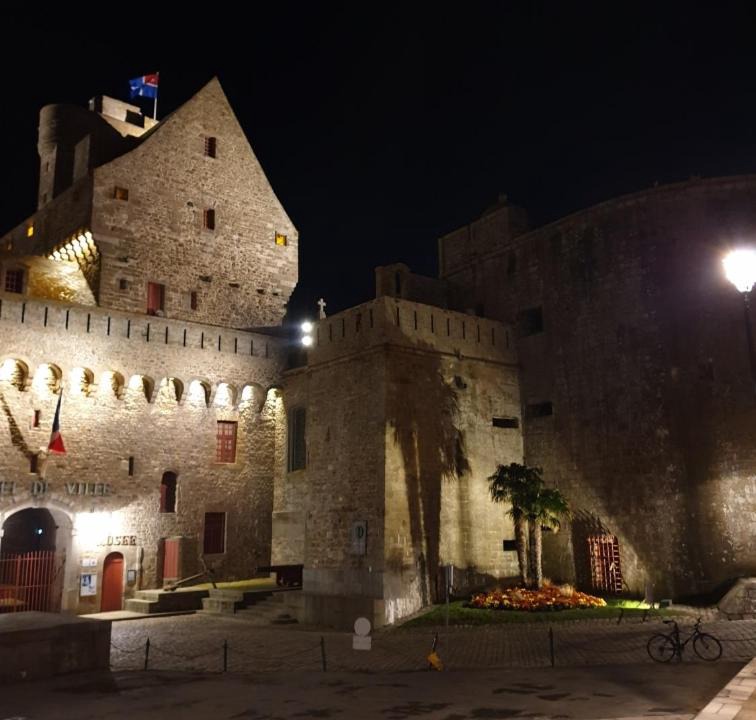 Photo of Buildings in Quelmer - La Passagere