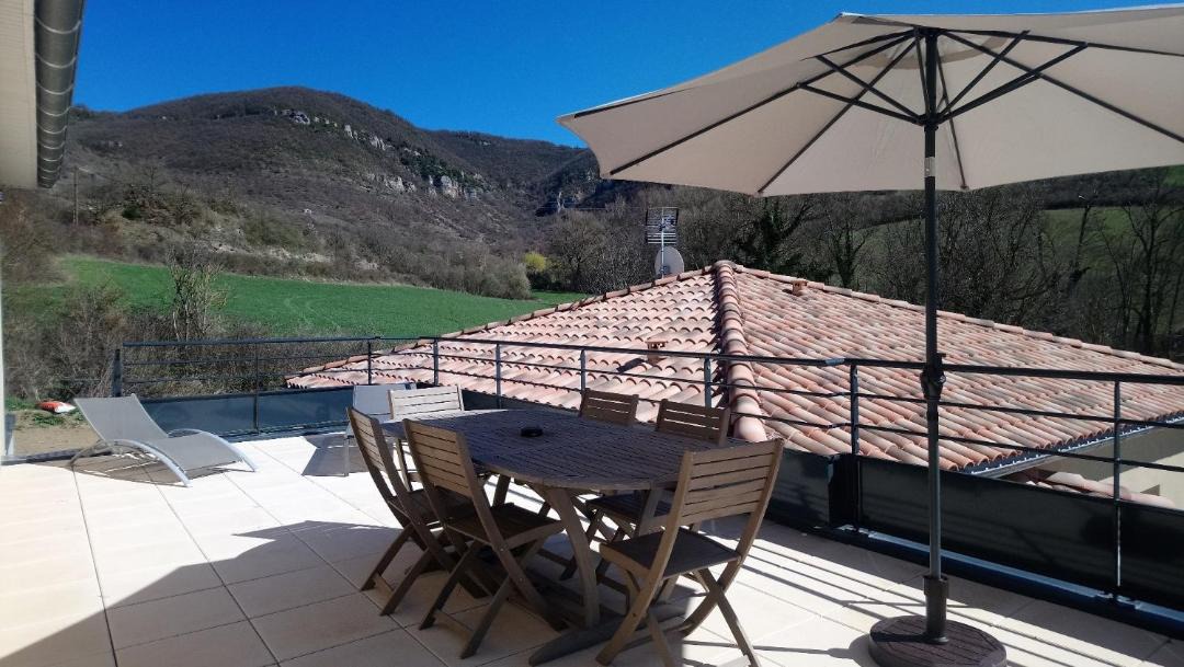 Photo of Patio Balcony in Saint-Georges-de-Luzencon