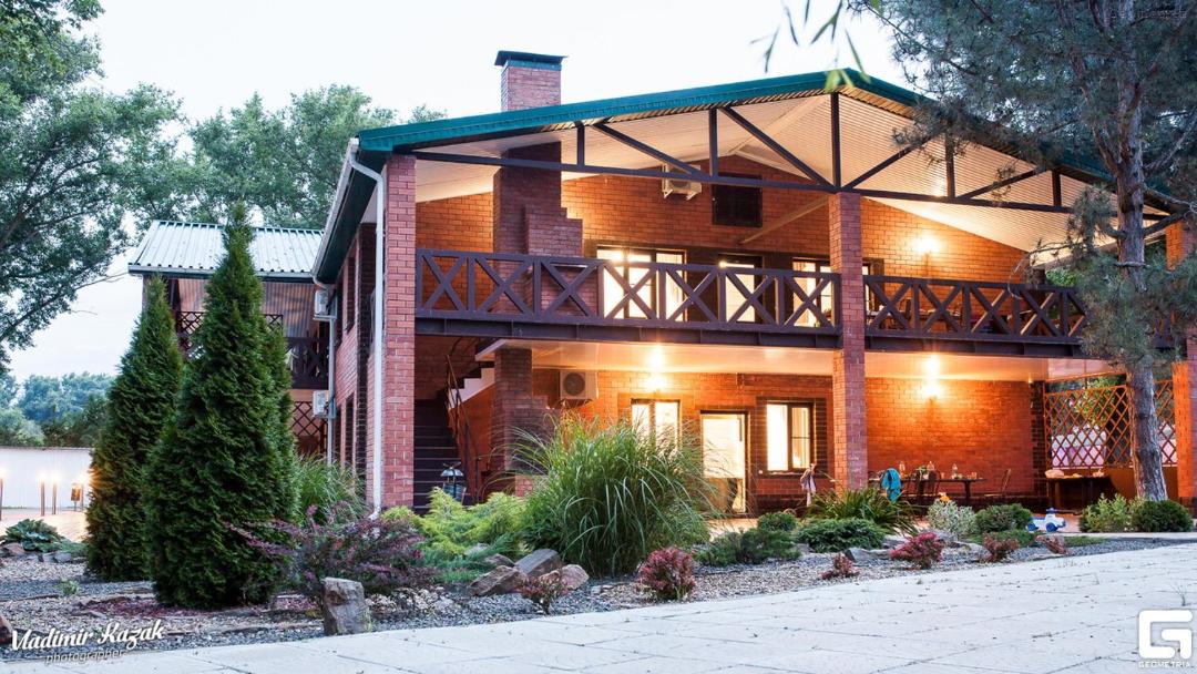 Photo of Buildings in Romanovskaya