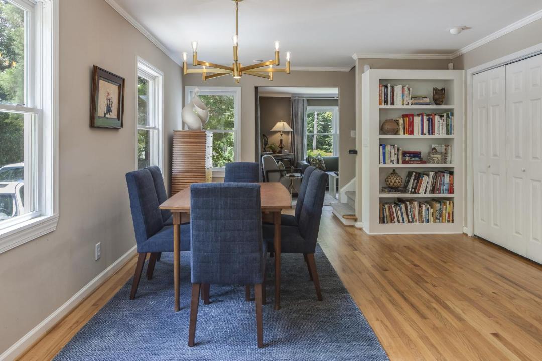 Photo of Livingroom in Chamblee