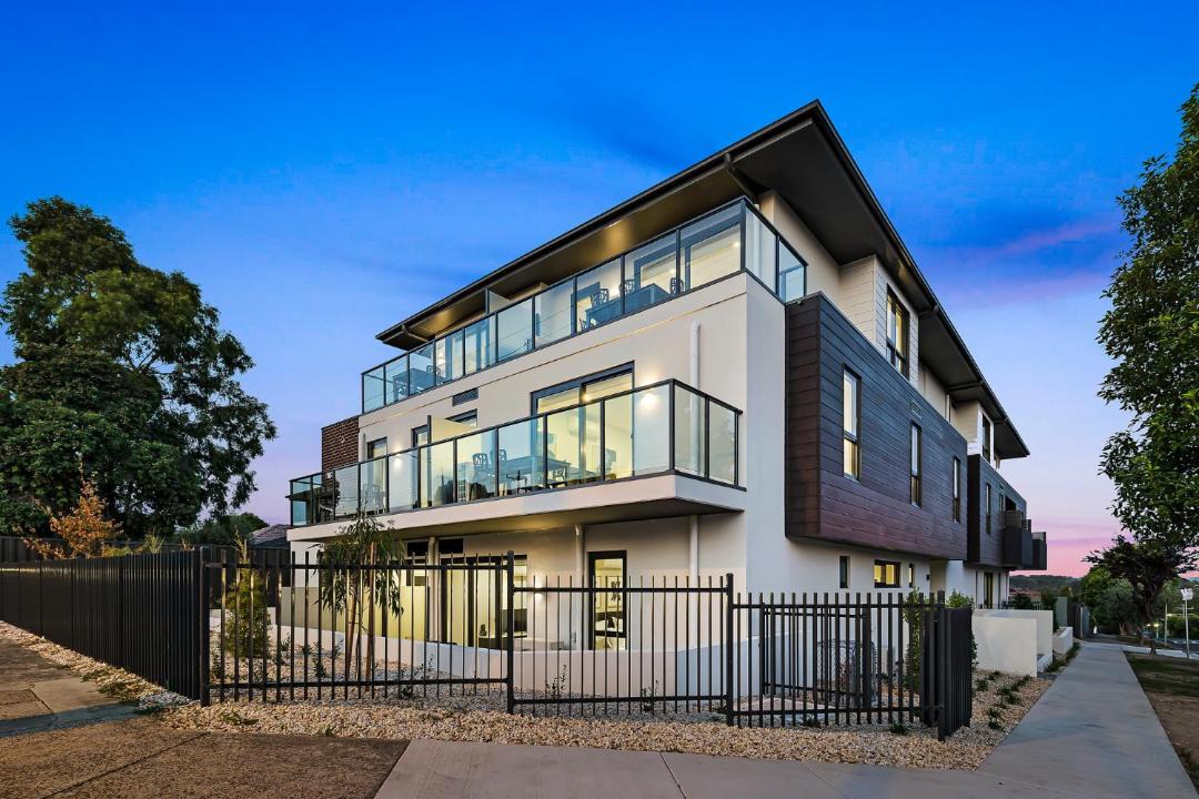 Photo of Others in Notting Hill