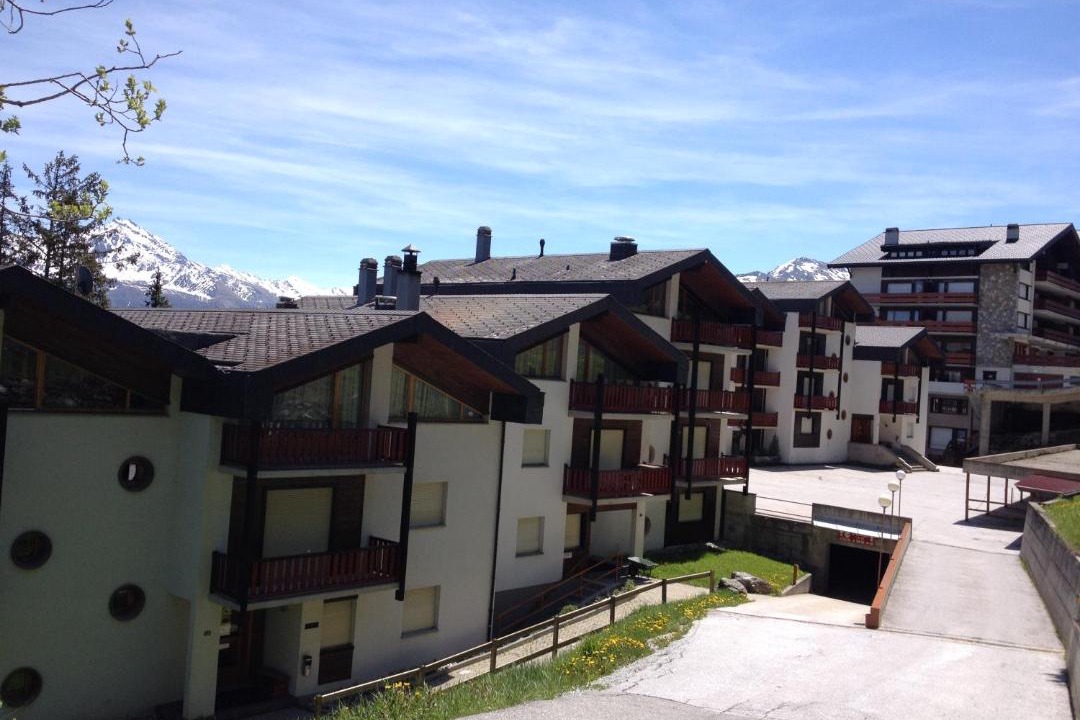 Photo of Buildings in Vex