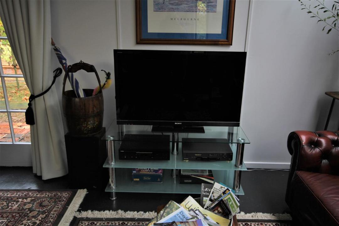 Photo of Livingroom in Wheatsheaf