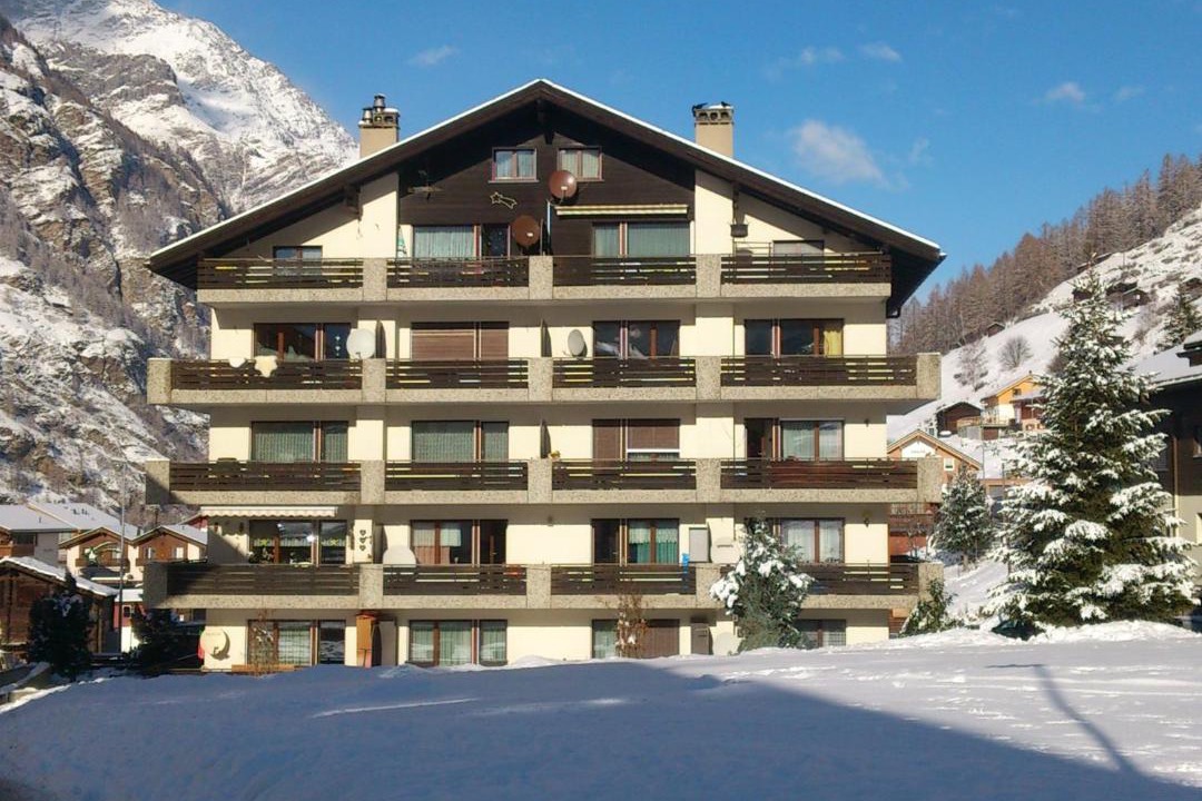Photo of Others in Taesch