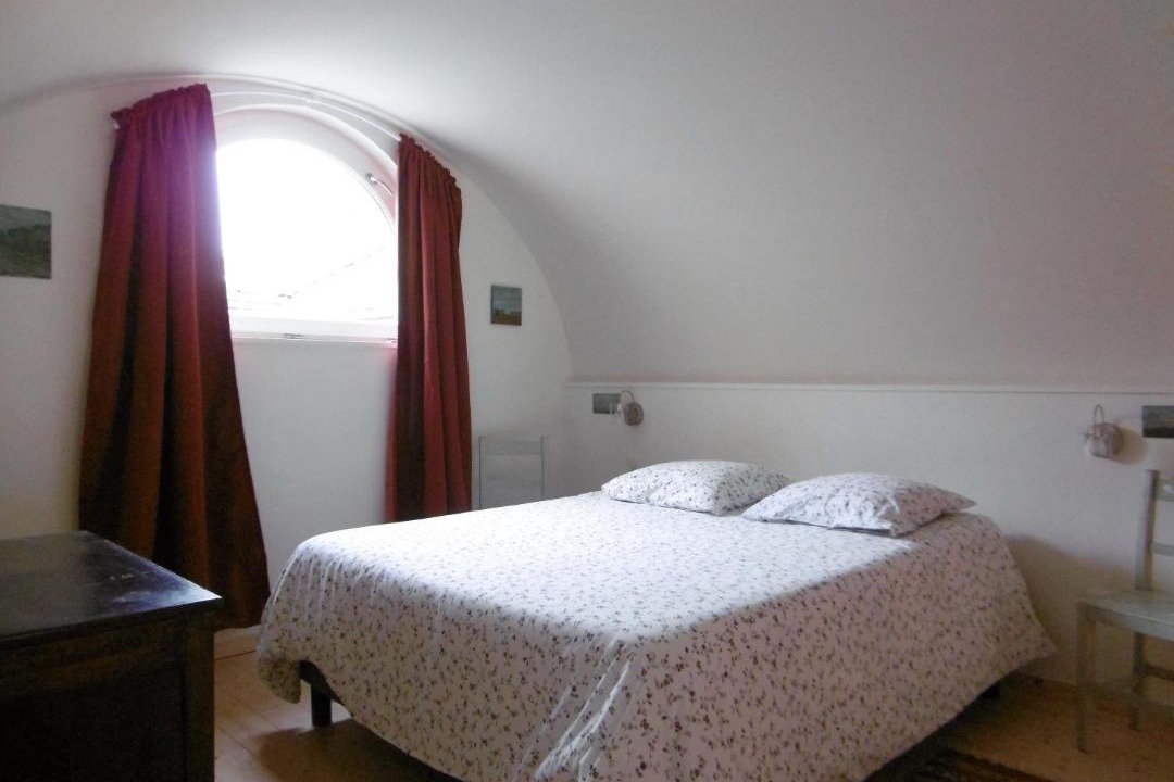 Photo of Bedroom in Lombard