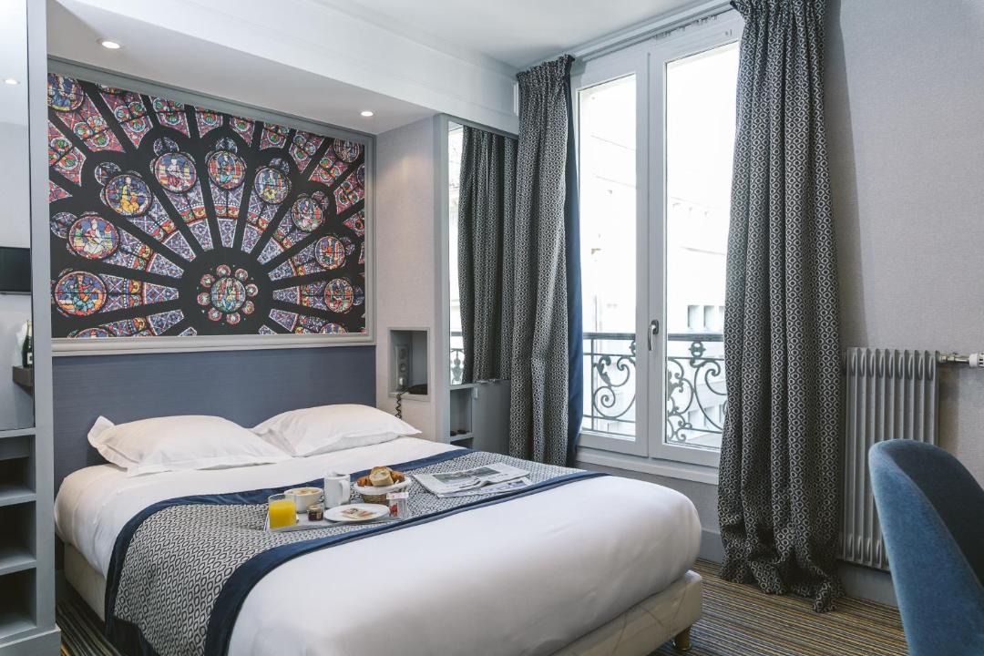 Photo of Bedroom in 5th Arrondissement