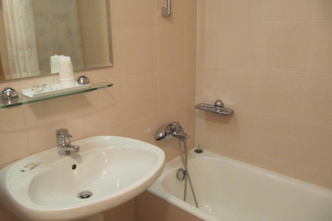 Photo of Bathroom in Encamp