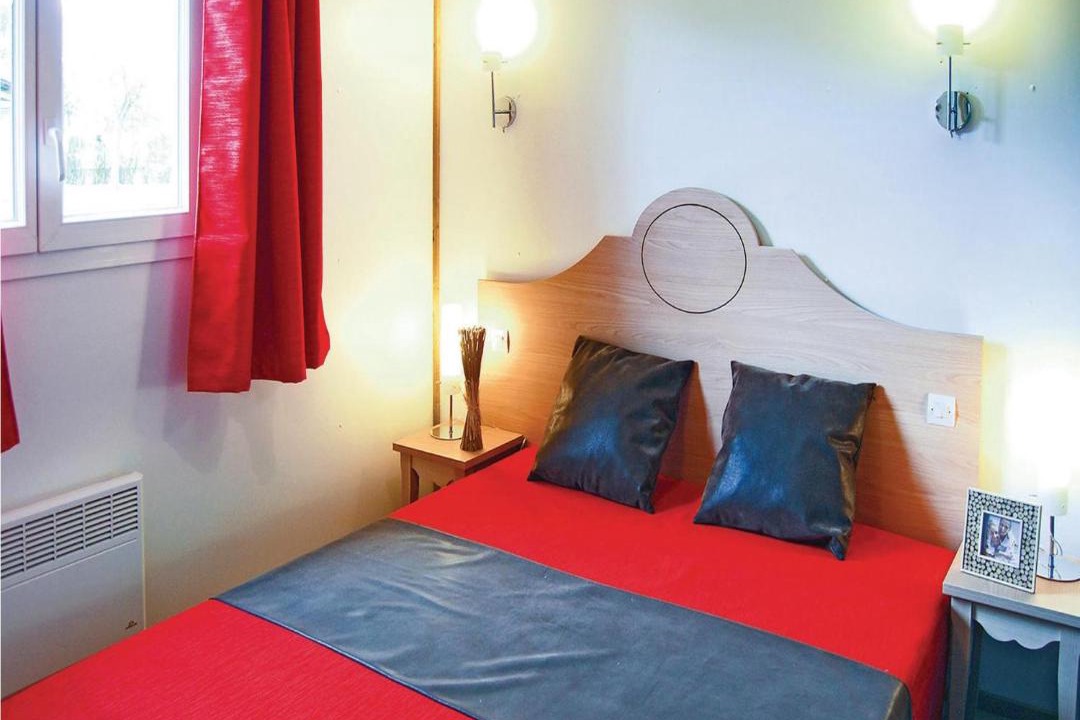 Photo of Bedroom in Castelmoron-sur-Lot