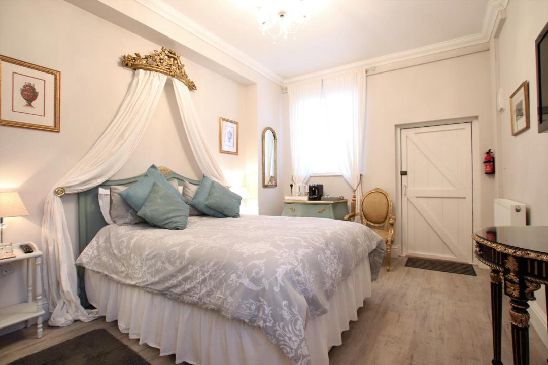 Photo of Bedroom in Deal