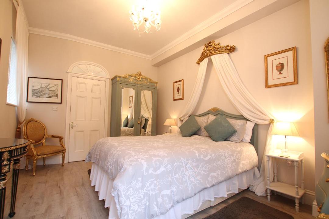 Photo of Bedroom in Deal