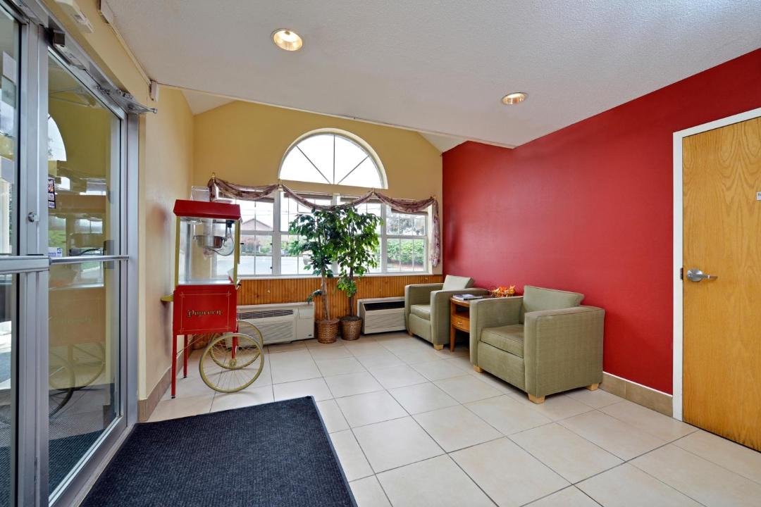Photo of Livingroom in East Syracuse