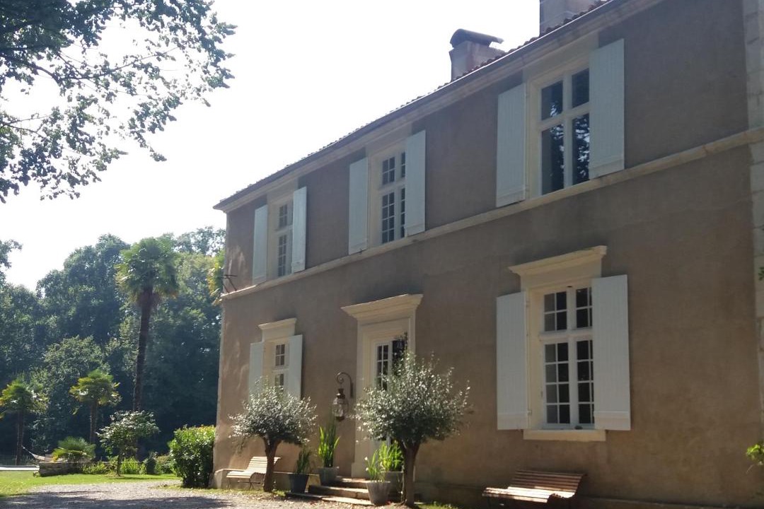 Photo of Others in Pouillon