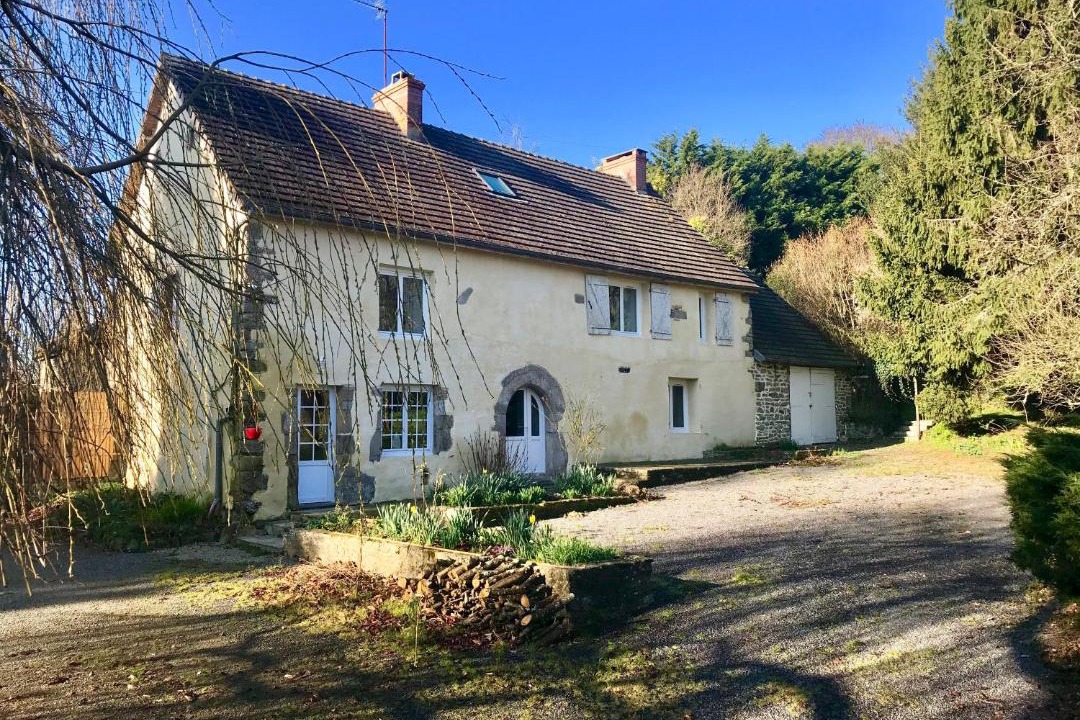 Photo of Others in Feugeres