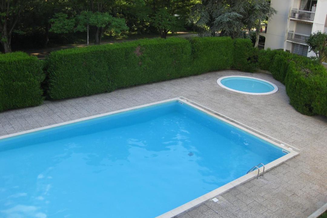 Photo of Others in Montmuzard