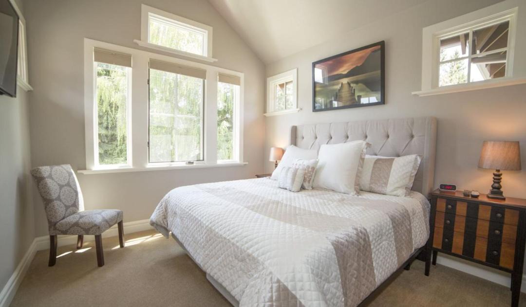 Photo of Bedroom in River Terrace