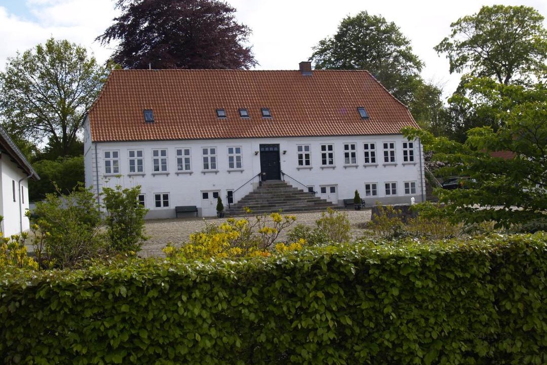 Photo of Others in Bjert