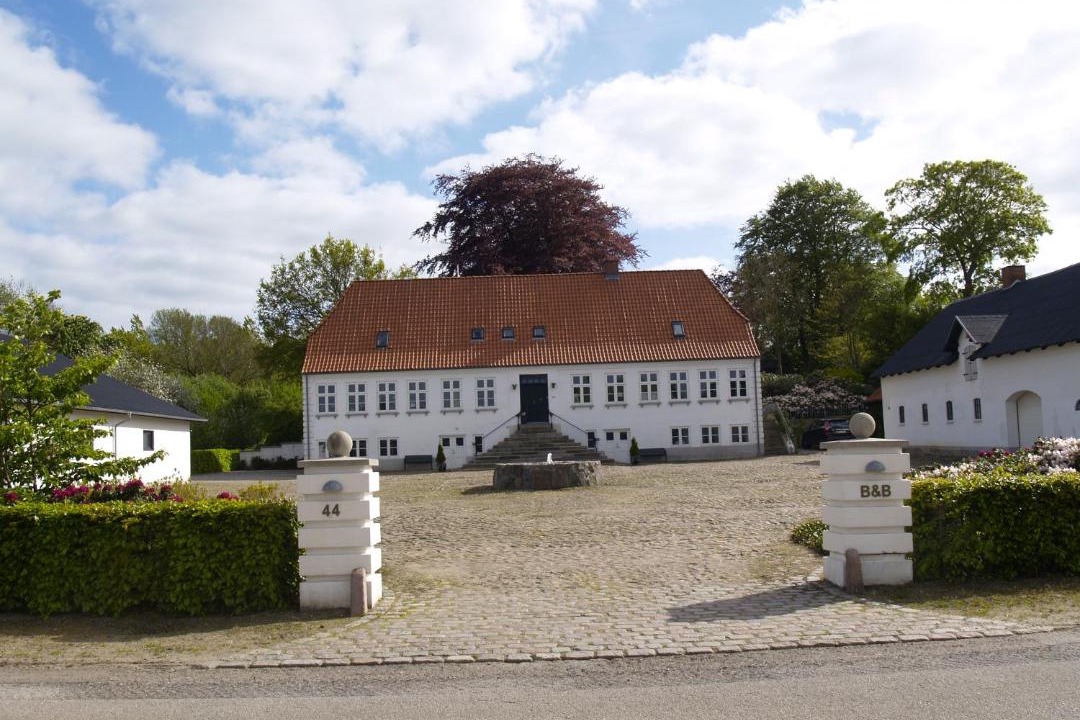 Photo of Others in Bjert