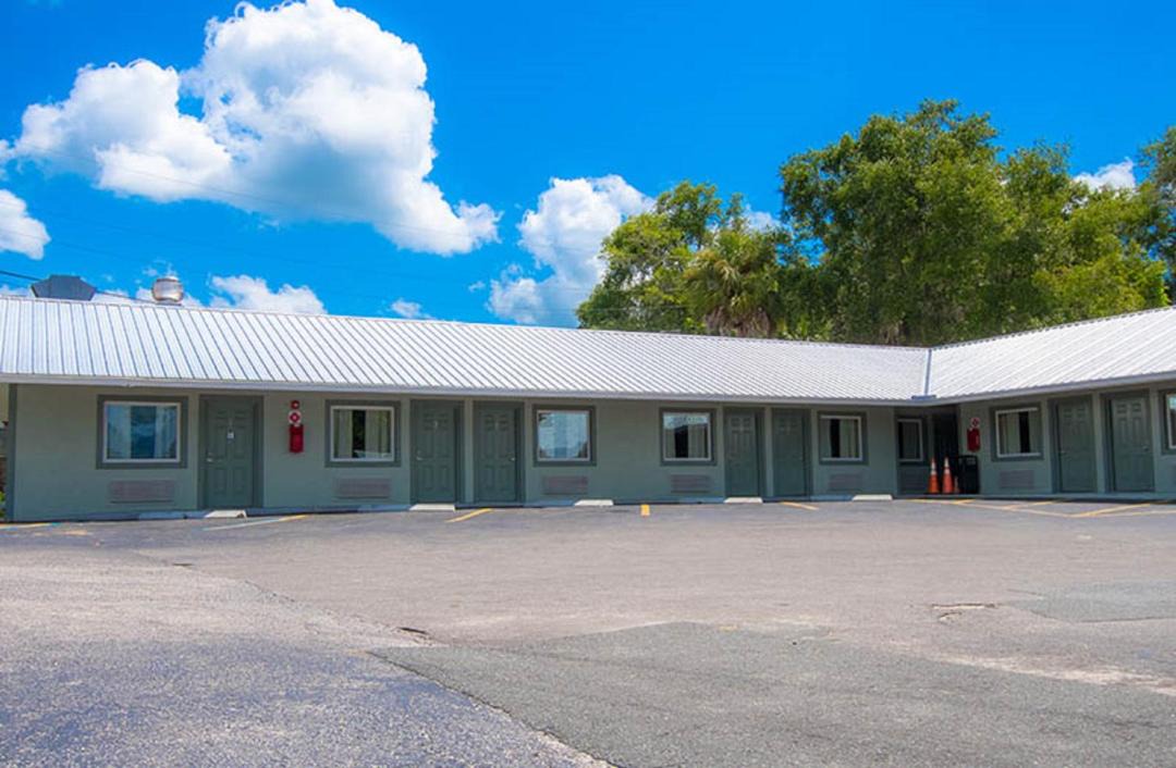 Photo of Buildings in Dunnellon