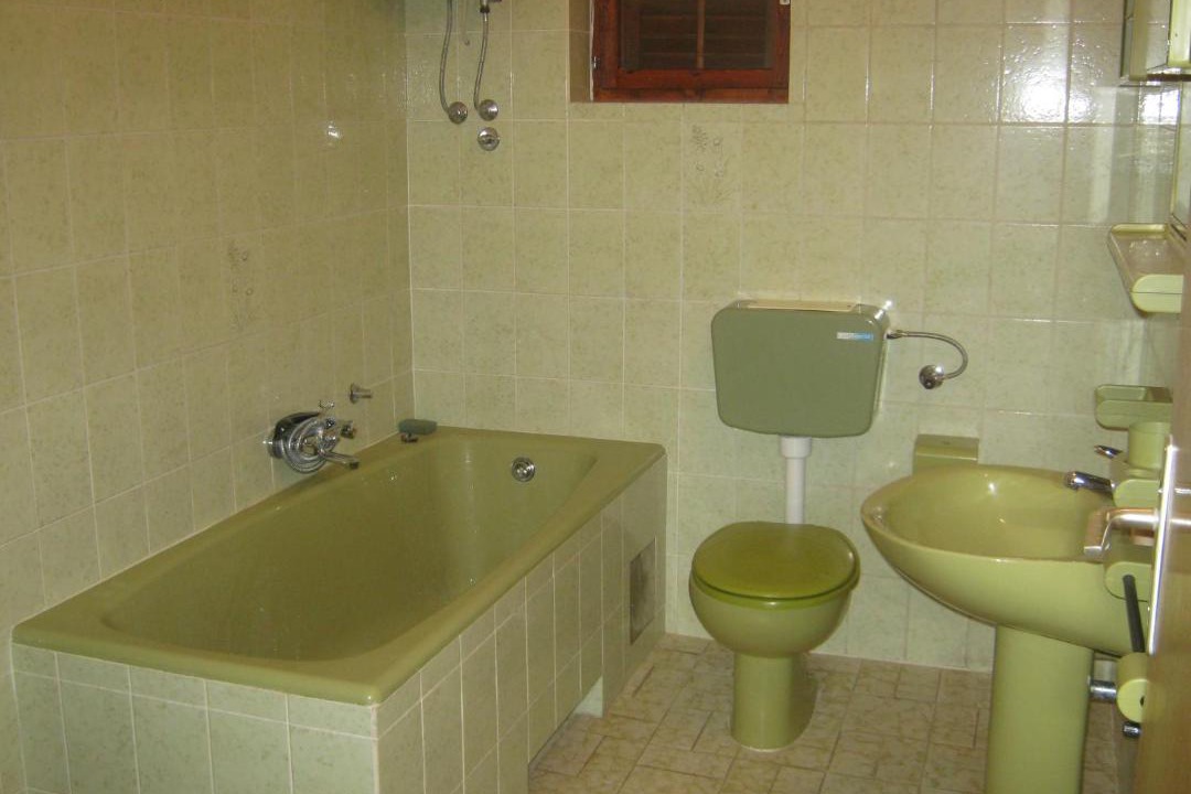 Photo of Bathroom in Vratarusa