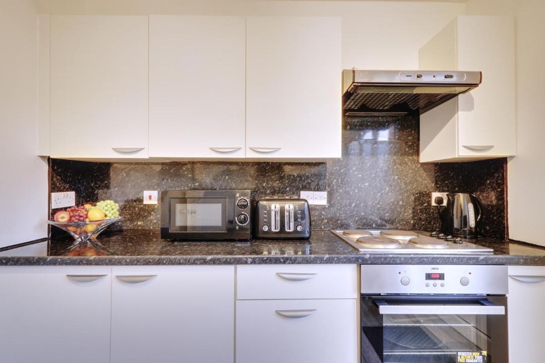 Photo of Others in Hale