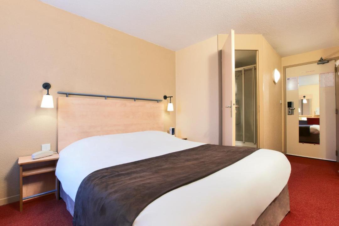 Photo of Bedroom in Allonne