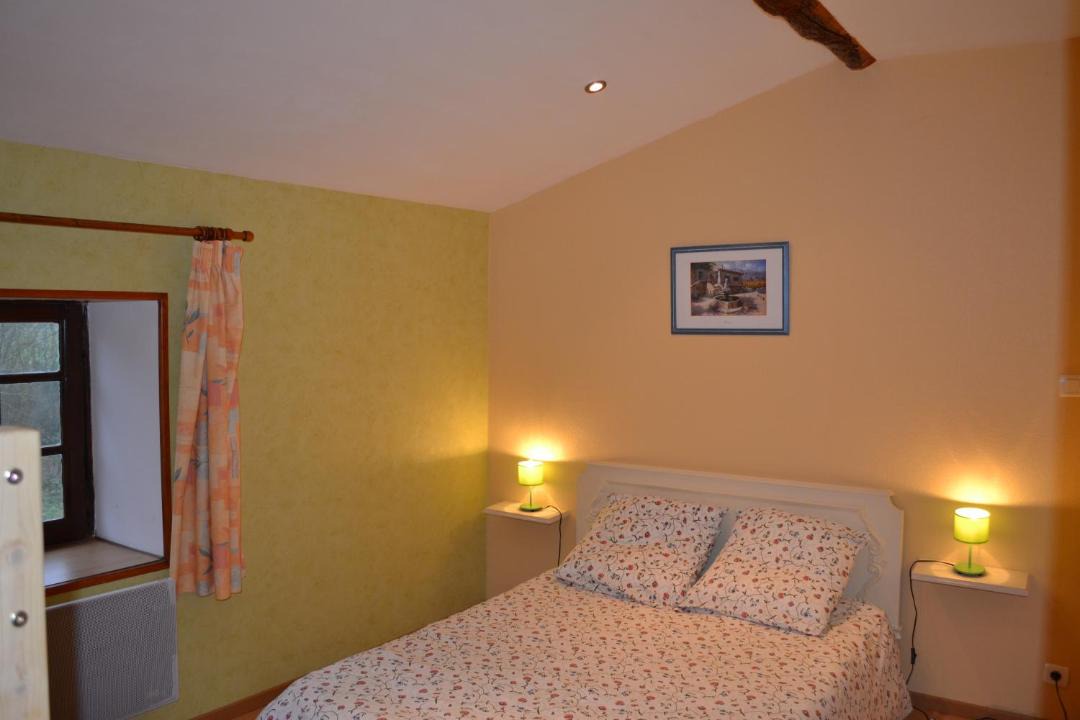 Photo of Bedroom in Saint-Papoul