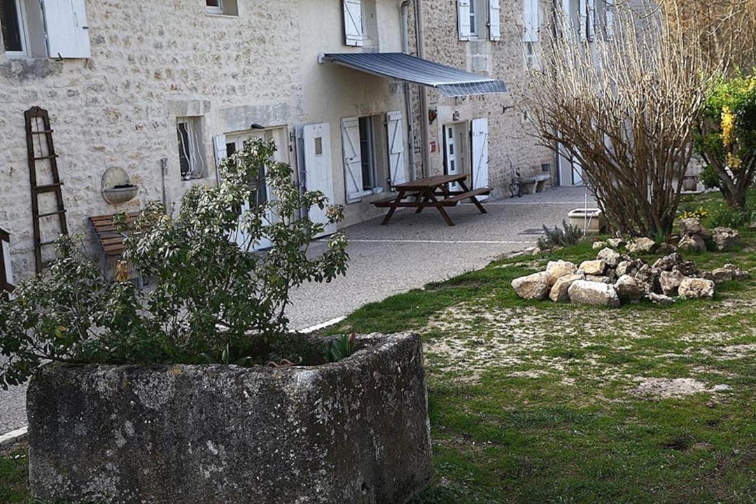 Photo of Others in Grandjean