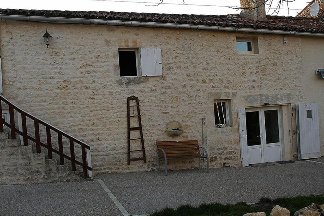 Photo of Others in Grandjean