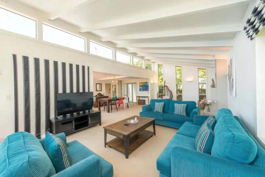 Photo of Livingroom in Castor Bay