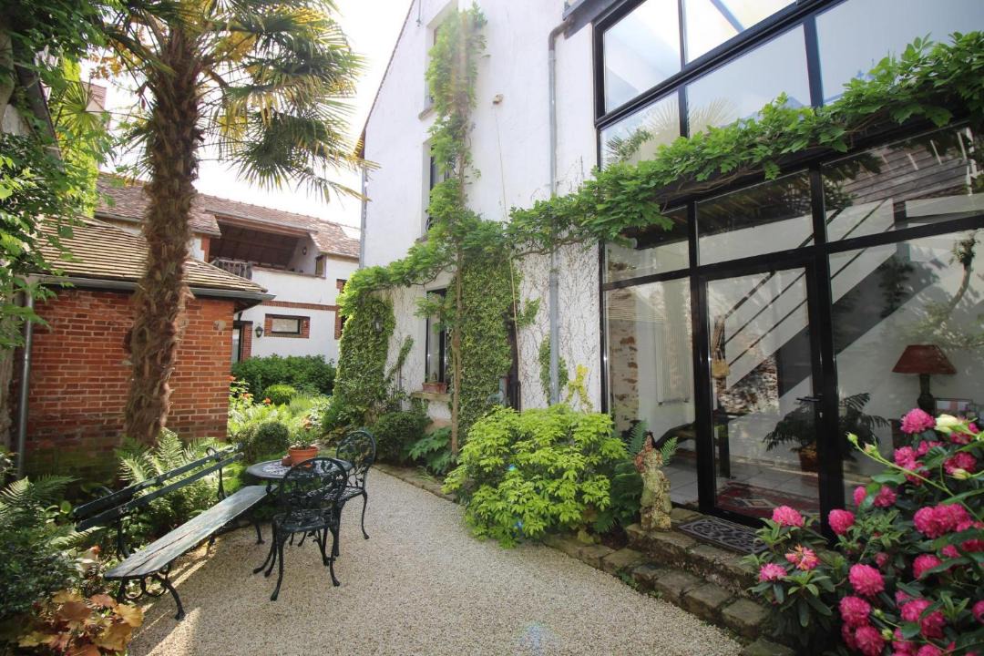 Photo of Others in Nangis