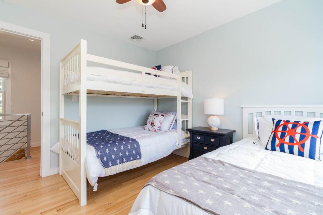 Photo of Bedroom in Ocean Beach