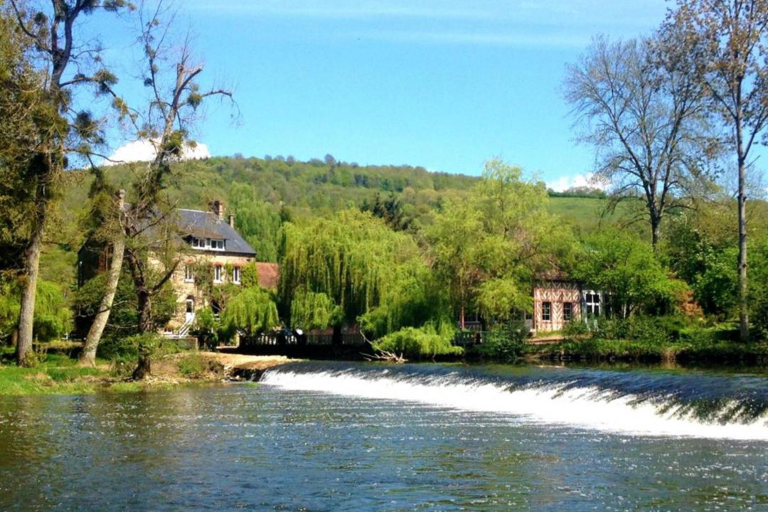 Photo of Others in Le Vey