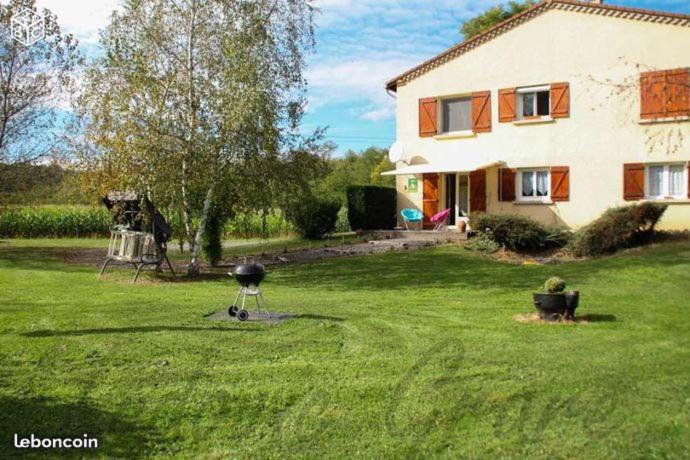 Photo of Buildings in Auzon